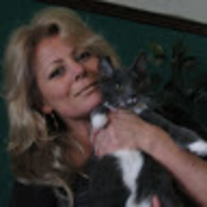 Meet your Posher, Suzanne